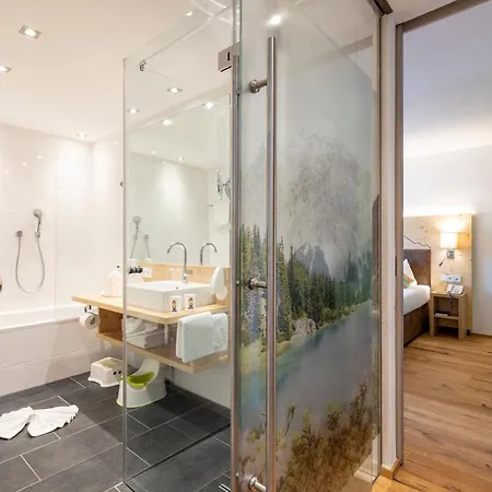 Familotel Kaiserhof - Families Only Hotel Berwang