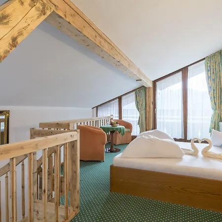 Familotel Kaiserhof - Families Only Szálloda Berwang