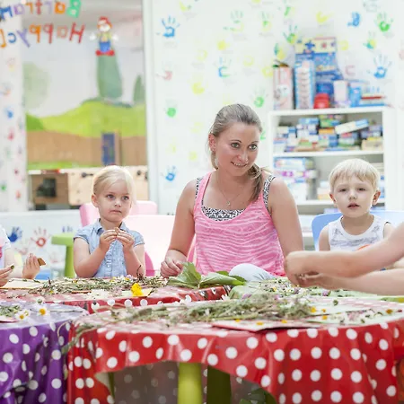 Familotel Kaiserhof - Families Only