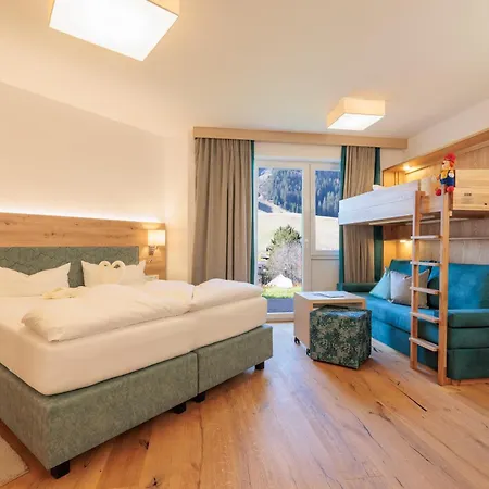 Familotel Kaiserhof - Families Only