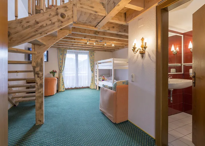 Otel Familotel Kaiserhof - Families Only Berwang