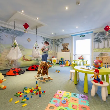 Hotel Familotel Kaiserhof - Families Only Berwang