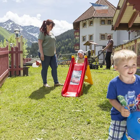 Familotel Kaiserhof - Families Only 4*